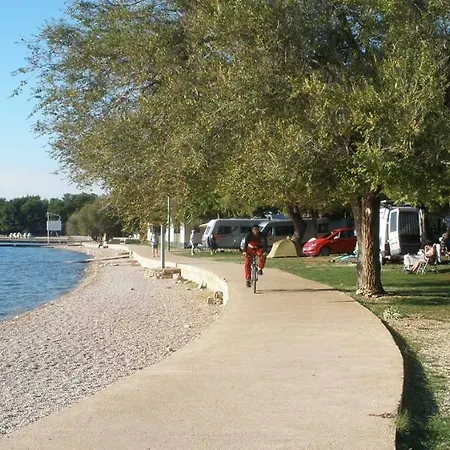 Victoria Mobilehome Imperial אתר קמפינג